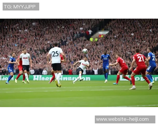 足球世界杯音乐盛典：激情旋律与绿茵场的完美交融